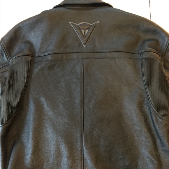 SOLD Men’s Dainese Leather Motorcycle Jacket - Picture 3 of 8